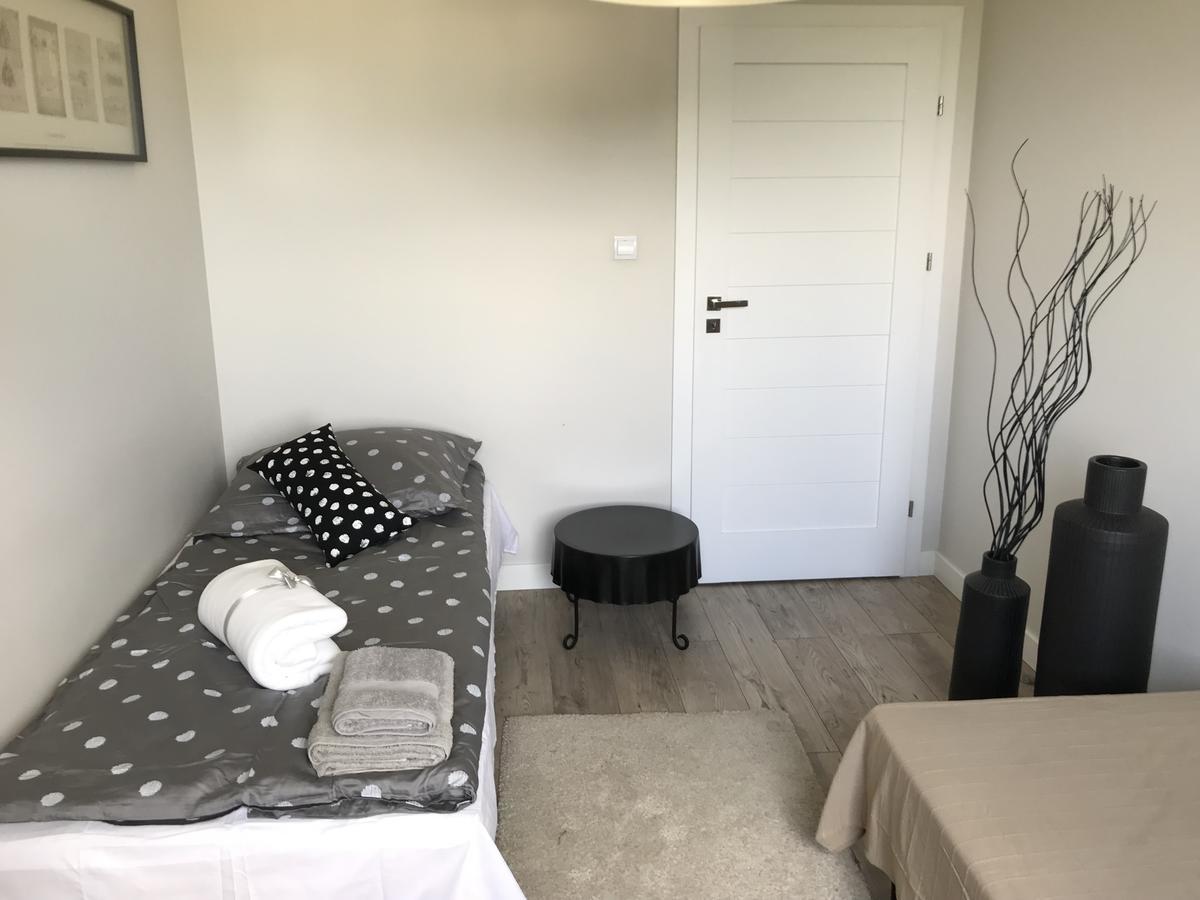 Apartamenty Legionow วูดช์ ภายนอก รูปภาพ